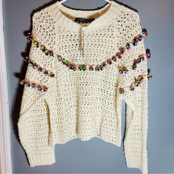 Blogger’s fav Haute Rogue Kelly Pom Pom Crocheted Sweater Sz M | NWT - Picture 11 of 11